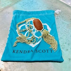 Kendra Scott necklace